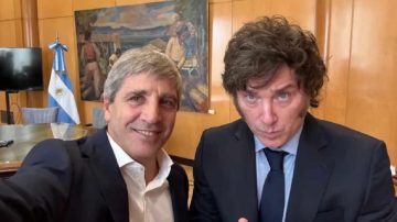 Con el debut de las bandas, el Gobierno planea alternativas para pagar los vencimientos