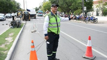 Atención conductores: se realizará el corte de calle 3 de Febrero por reparación de cañería de agua