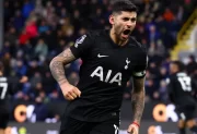 Cuti Romero apareció sobre el final y le dio un punto clave a Tottenham en la Premier
