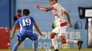 Empate sin emociones entre Estudiantes RC y Argentinos por el Apertura