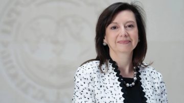 El FMI elogió al Gobierno por las reservas y anunció otra revisión de las metas