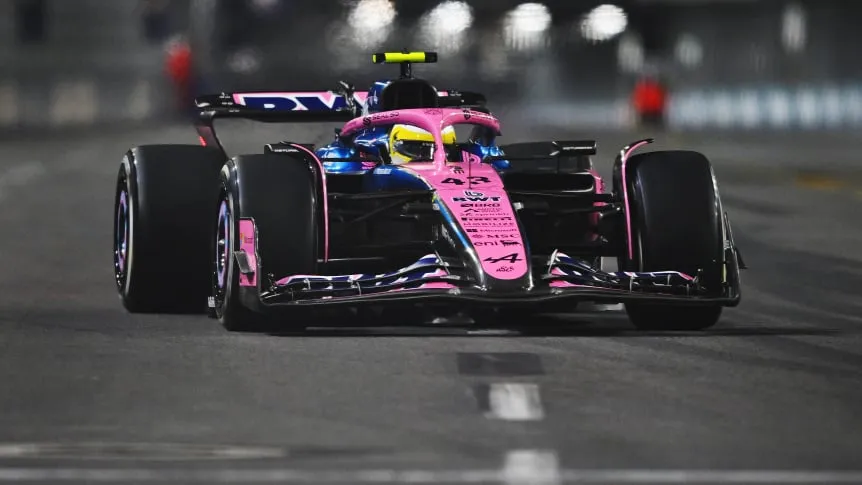 Mercedes, Alpine y un gris reglamentario que inquieta a la FIA