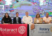 Fuentes participó de la entrega de sillas de ruedas impulsado por el Rotary Club
