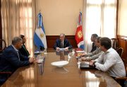 El gobernador, Elías Suárez mantuvo una reunión de trabajo por la situación climática provincial