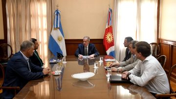 El gobernador, Elías Suárez mantuvo una reunión de trabajo por la situación climática provincial
