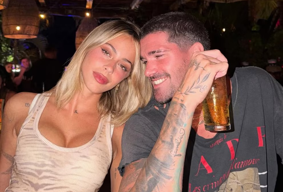 ¿Se agranda la familia De Paul? Crecen los rumores de embarazo de Tini Stoessel