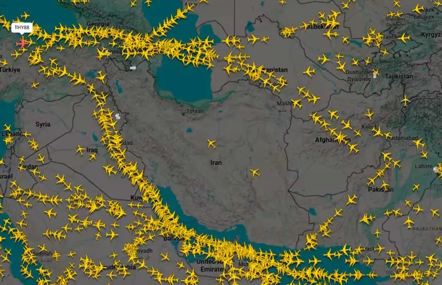 Irán reabrió su espacio aéreo tras un cierre de casi cinco horas en medio de la tensión con Estados Unidos