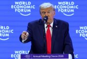 Trump volvió a insistir en Davos con la idea de que EEUU adquiera Groenlandia por razones de seguridad