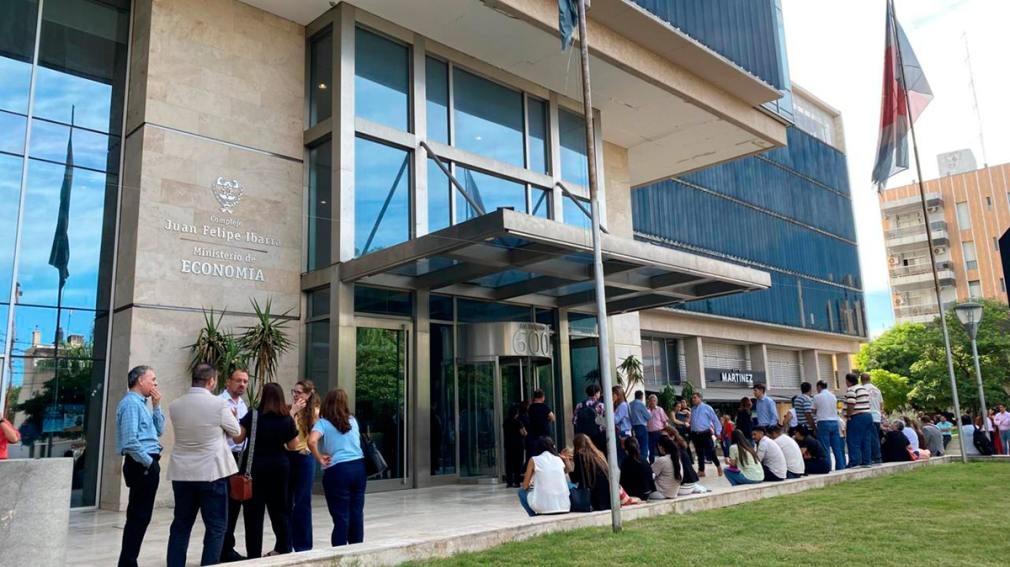 “Hicieron tostadas en el microondas, fue una irresponsabilidad”: la palabra del director de Las Torres sobre la falsa alarma de incendio