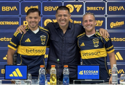 Ascacíbar fue presentado en Boca junto a Ángel Romero: “A River no quería ir”