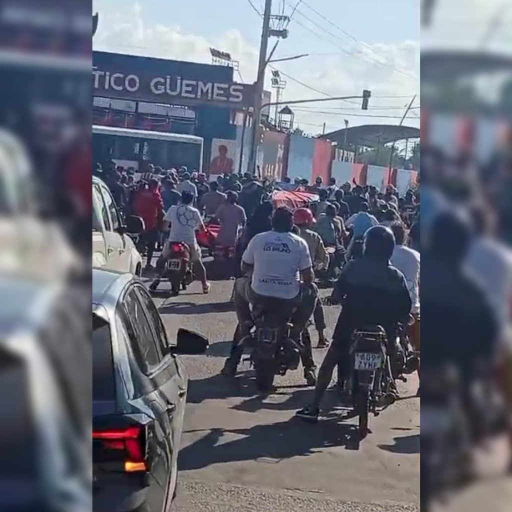Con una caravana en Güemes, dieron el último adiós al hombre asesinado por un vecino