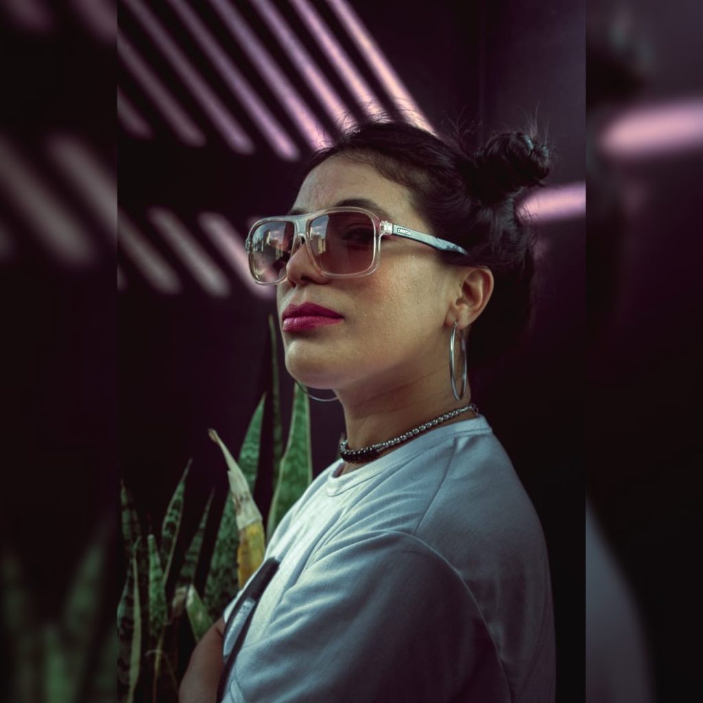 Moni Trejo DJ se presenta en Casa Cultural Las Malcriadas con una propuesta de reggaetón queer