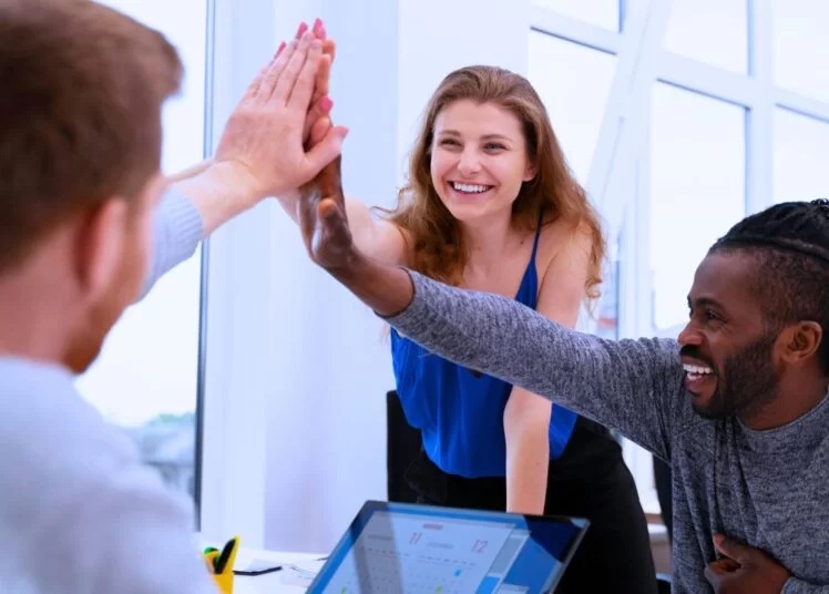 ENERO | Liderar en modo verano: presencia, continuidad y cuidado