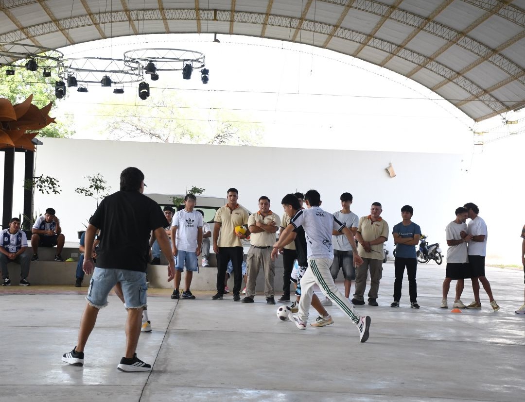 Jugadores y directivos de Mitre visitaron Nexo y ratificaron su compromiso con la reinserción social