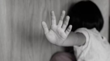 Grave: nena de 3 años reveló a su mamá que un vecinito de su edad y otro de 11 años le tocaron la cola