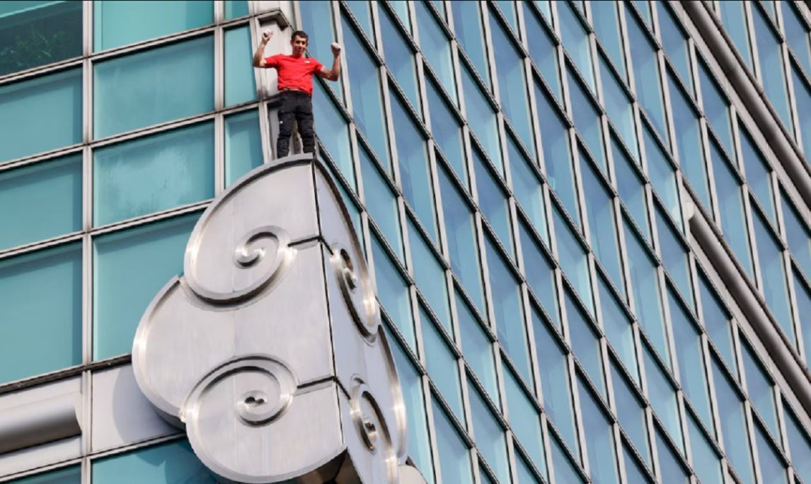 El ascenso de Alex Hannold al Taipei 101 en FOTOS