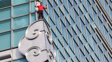 El ascenso de Alex Hannold al Taipei 101 en FOTOS