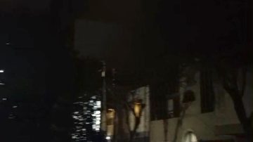 Vecinos de calle Pueyrredón denuncian casi un mes sin alumbrado y creciente inseguridad