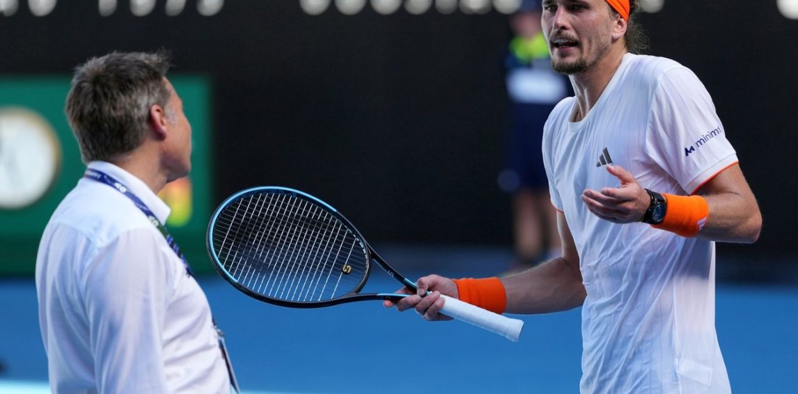 Zverev estalla contra jueces: “Siempre están protegiendo a estos dos”