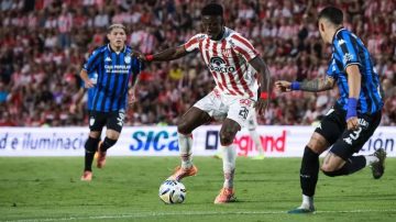 Instituto se lleva un triunfo agónico ante Atlético Tucumán en Alta Córdoba