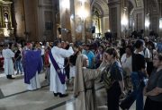 La Iglesia Católica celebró el inicio de la Cuaresma con el Miércoles de Ceniza en la Catedral