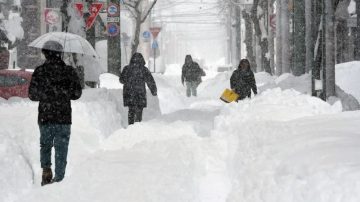Japón: histórica tormenta de nieve deja 35 muertos y cientos de comunidades aisladas