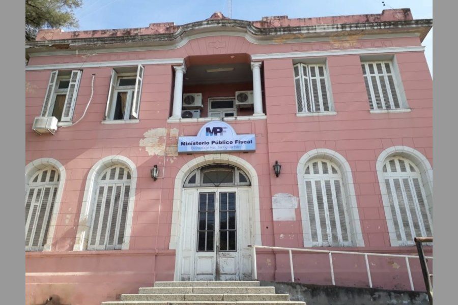 Violó a su hijastra de 14 años: la familia se enteró porque la adolescente está embarazada