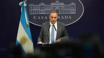 Ajuste en la TV Pública: el Gobierno prepara un cambio de nombre y recortes masivos