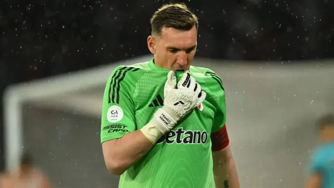 Armani apunta a volver en Copa Argentina y River lo espera con cautela