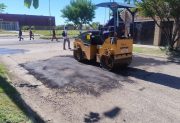 Obras Públicas de Capital trabaja en el mantenimiento de las calles del barrio Saint Germés