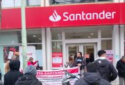 Denuncian que el Banco Santander cerró más de 40 sucursales y realizó despidos masivos