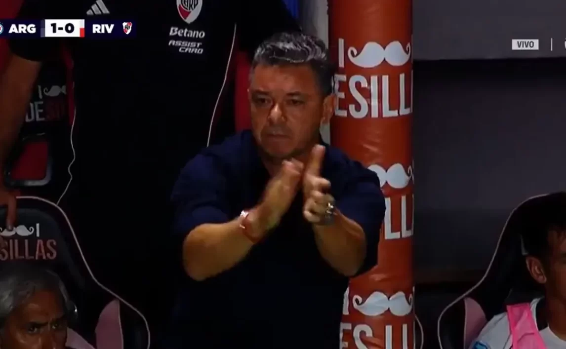 Gallardo explotó: expulsión y encontronazo con Merlos