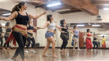 La Academia Yesmin Llebeili lanza su cartelera de marzo con propuestas inclusivas