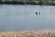 Pescadores rescataron a un niño y dos adultos atrapados en un remanso del Río Dulce