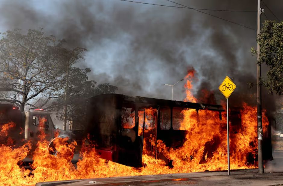 México en “Código Rojo”: La caída de ‘El Mencho’ desata una ola de terror y pone en duda la seguridad del Mundial 2026