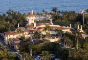 Matan a un joven armado que intentó irrumpir en la residencia de Donald Trump en Mar-a-Lago