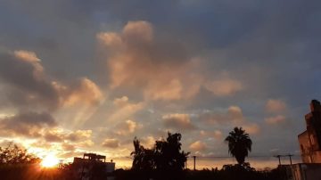 El SMN renuevan el Alerta amarilla para Santiago: advierte tormentas fuertes, granizo y ráfagas de 90 km/h