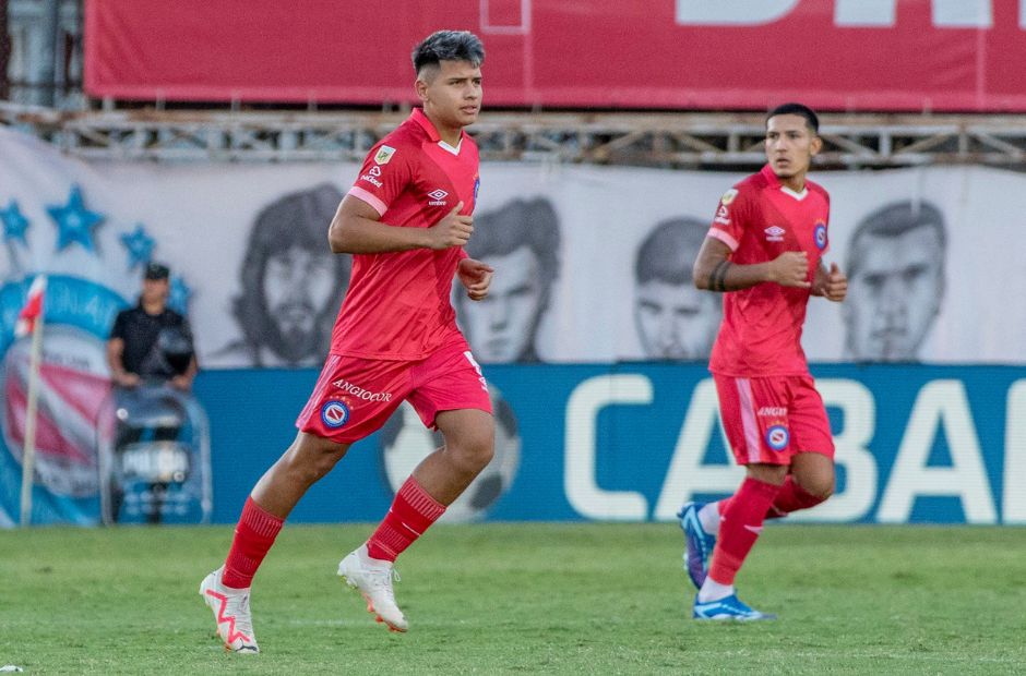 Central Córdoba mueve piezas; llega Juan José Cardozo para suplir la baja de Juárez