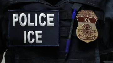 Congresista aliada de Trump denunció que su hijo de 22 años, permanece detenido por el ICE hace tres semanas
