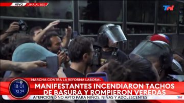 “Vení a dar la cara”: gasearon a Grabois en el operativo policial frente al Congreso