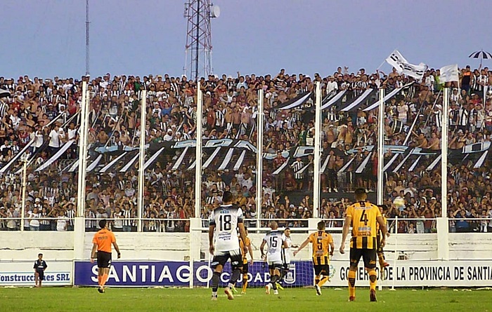 ¿Cuál es el clásico más desparejo del fútbol santiagueño?