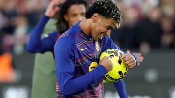 Hat-trick y liderazgo: Barcelona con Lamine Yamal goleó al Villarreal por la Liga