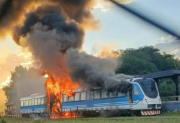 Se incendió el Tren de las Sierras en Córdoba: llevaba 120 pasajeros a bordo