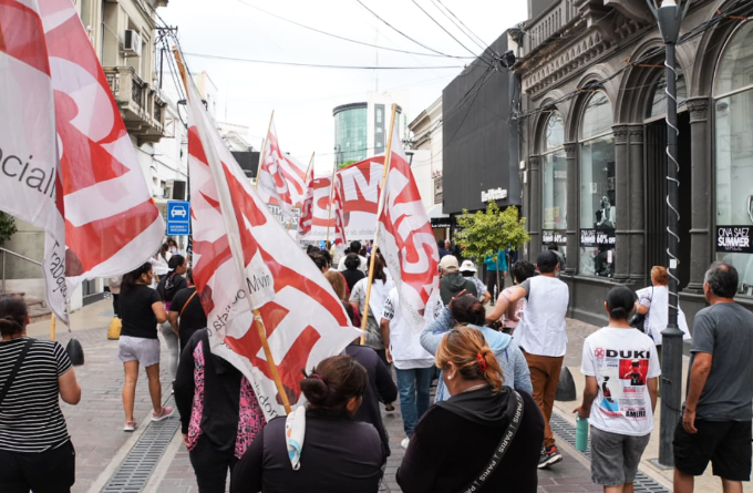 Marcha contra la reforma laboral: sectores de izquierda y trabajadores se movilizaron en el centro