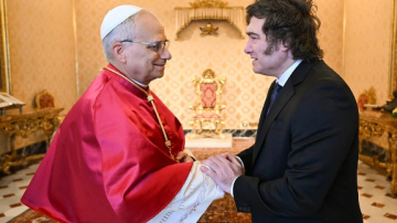 El canciller Pablo Quirno invitó al papa León XIV para que visite la Argentina