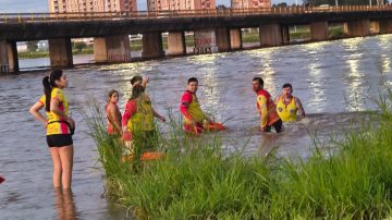 Incertidumbre y relatos confusos: activan el protocolo de búsqueda por un menor que se habría lanzado al río
