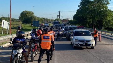 Carnaval con controles: retuvieron 8 autos y 2 motos por alcoholemia positiva