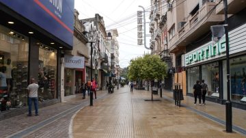 FOTOS | Negocios cerrados y poco movimiento en el centro este martes de feriado carnaval