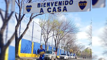 Lionel tiene 7 años, fue seleccionado en Boca y necesita ayuda para viajar