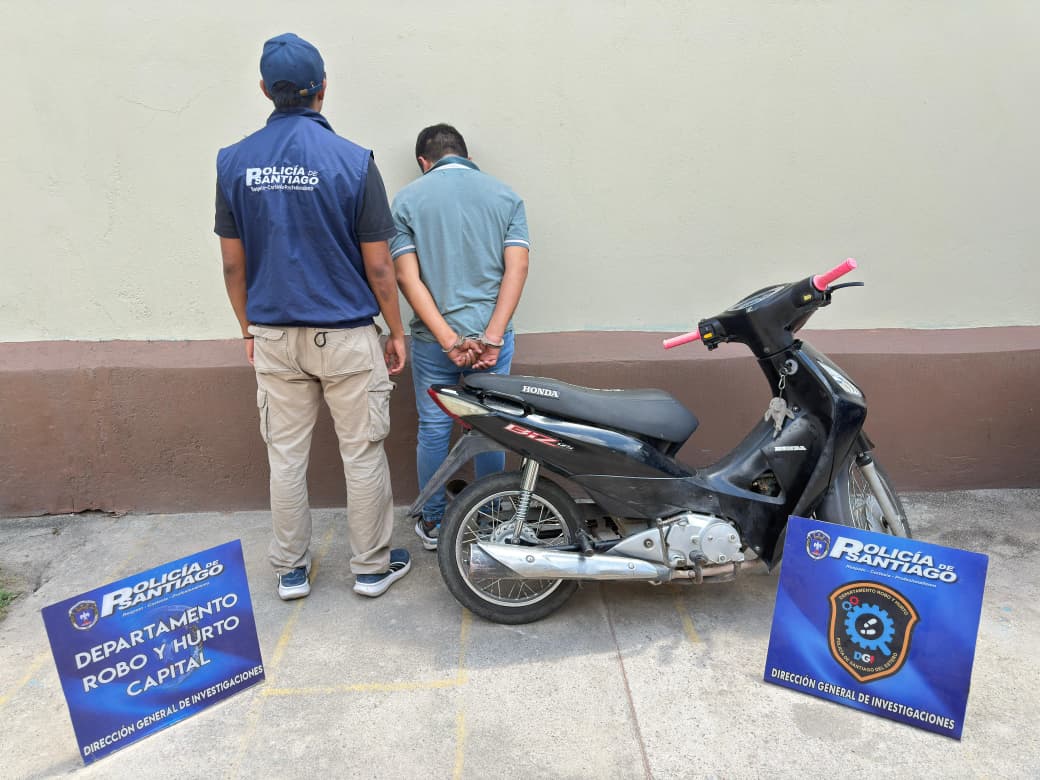 Detienen a un hombre que asaltó a una comerciante y le robó una mochia con bienes de valor